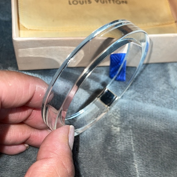 Louis Vuitton clear bangle great condition - Picture 1 of 7